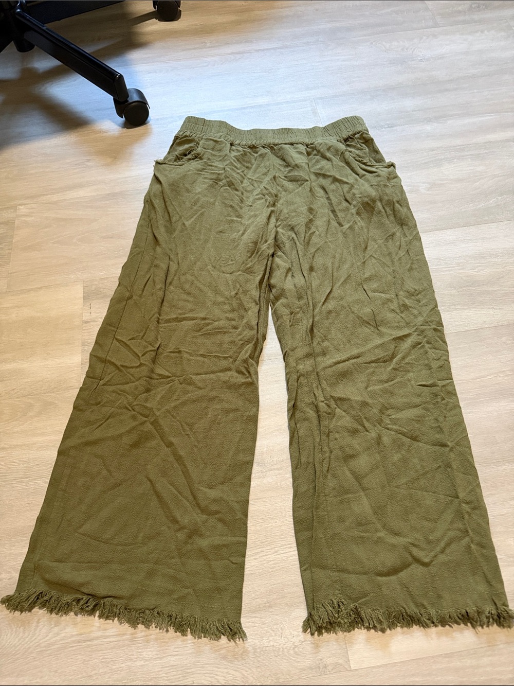 Neutral Ground fringed pull on pants size small